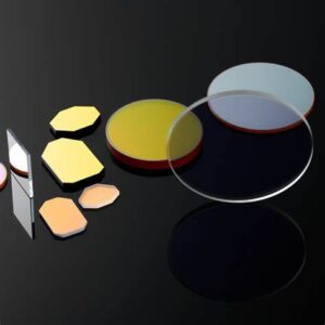 difference between mirror and lens